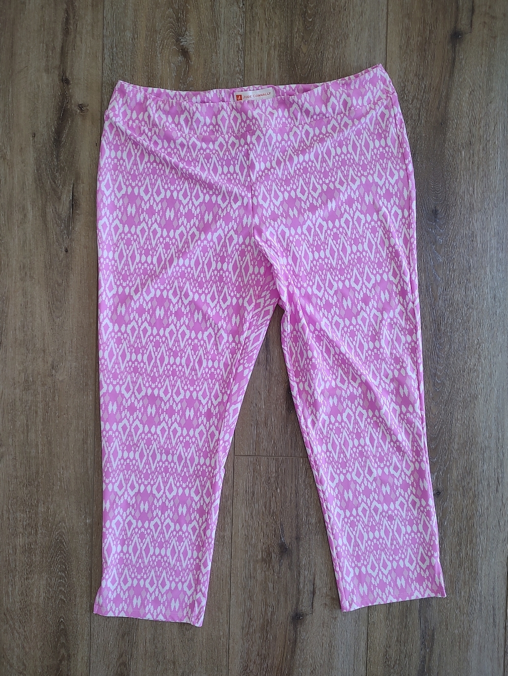 Jude Connally Lucia Cropped Pants Diamond Ikat Begonia Pink And White XL